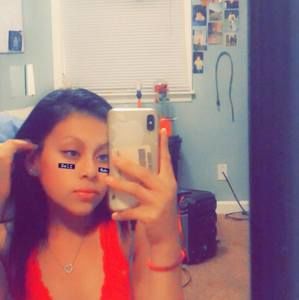 Meet your Posher, Rebeca